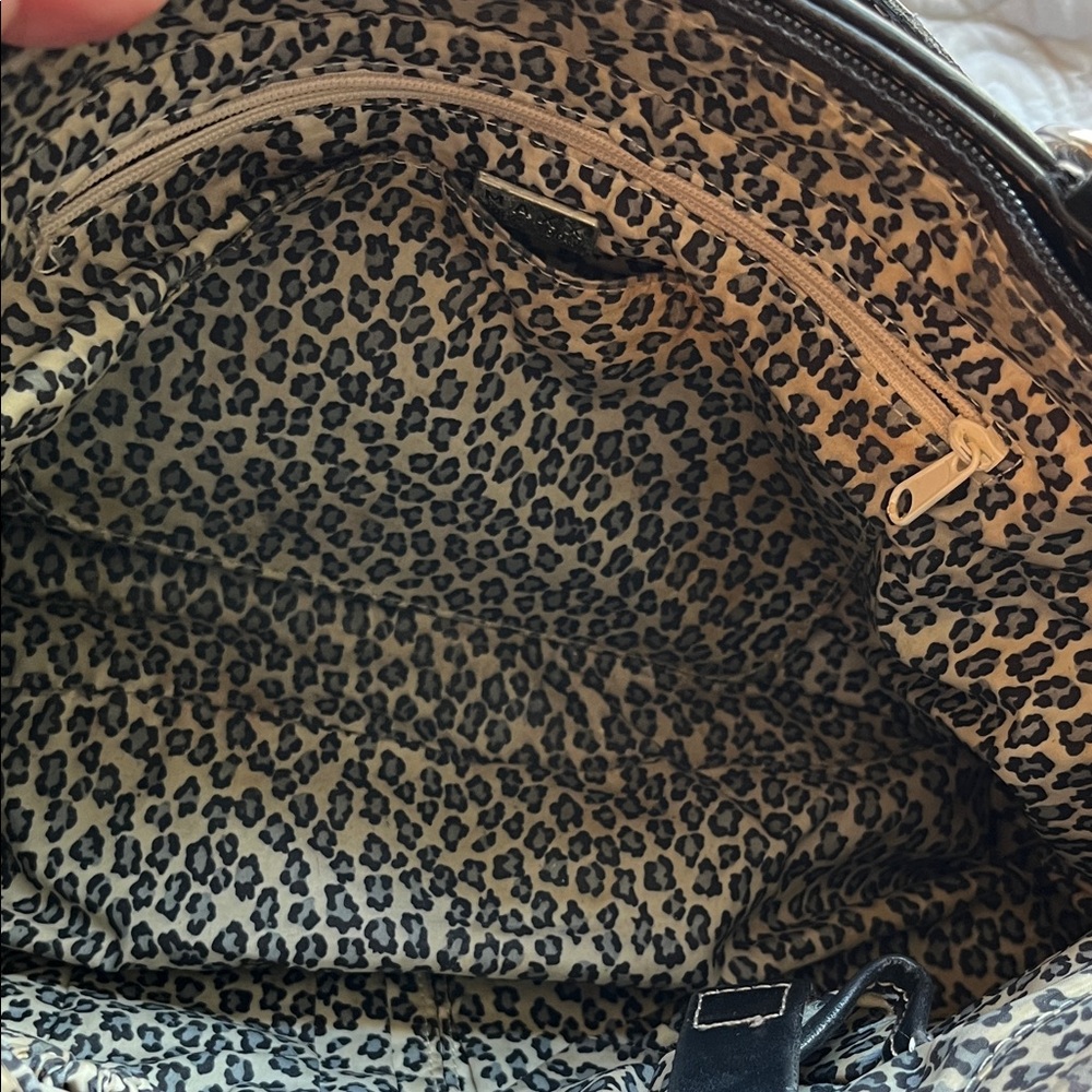Chic Black Women's Shoulder Bag - Picture 6 of 11